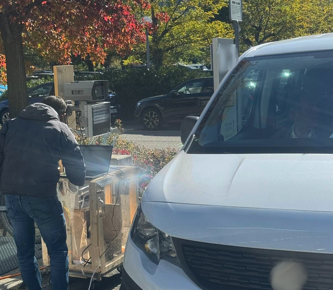 VIDAR PAX sensor-vehicle outdoor setup at 90 degrees